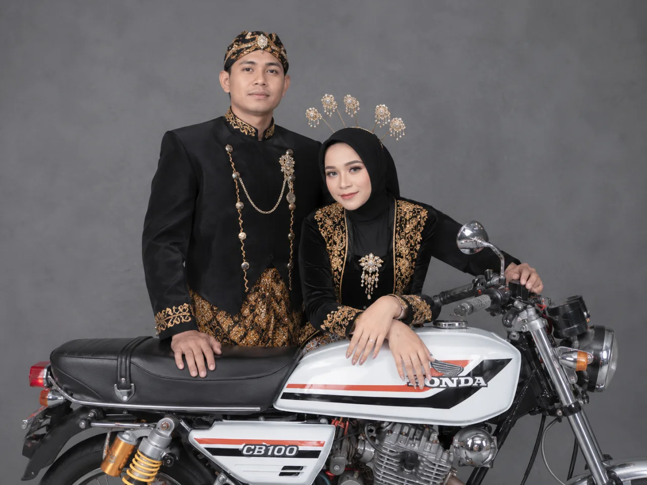Menjalin Kasih